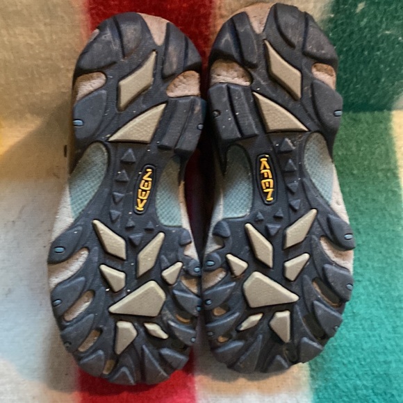 Keen waterproof boots - Picture 5 of 9